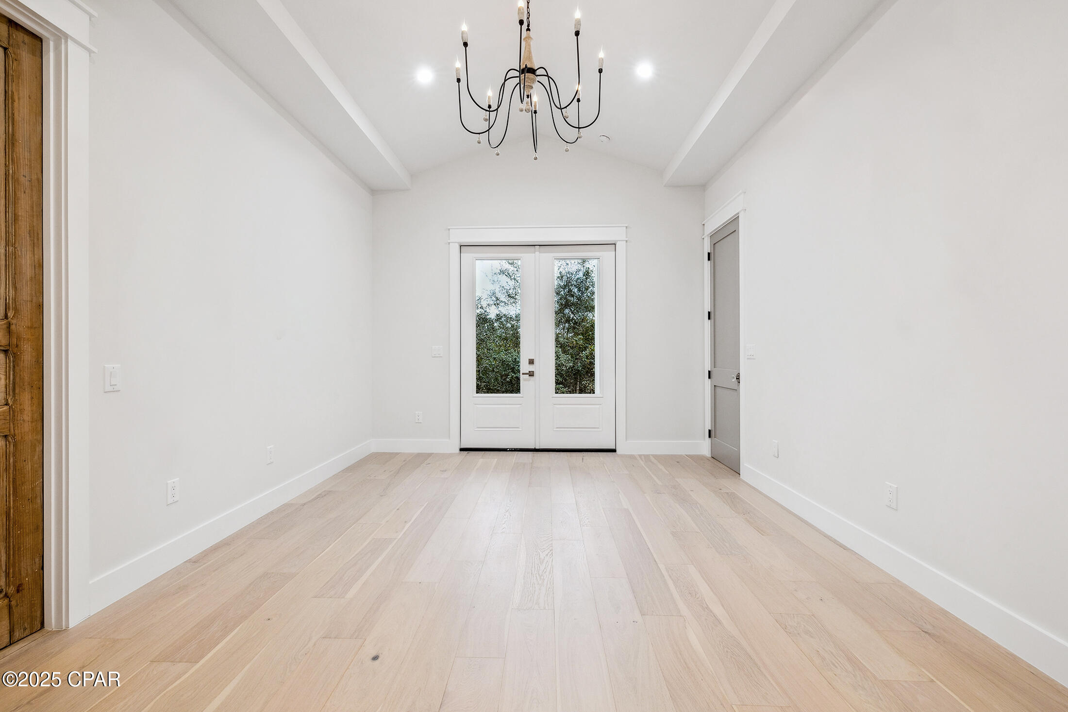 1152 Cove Pointe Drive