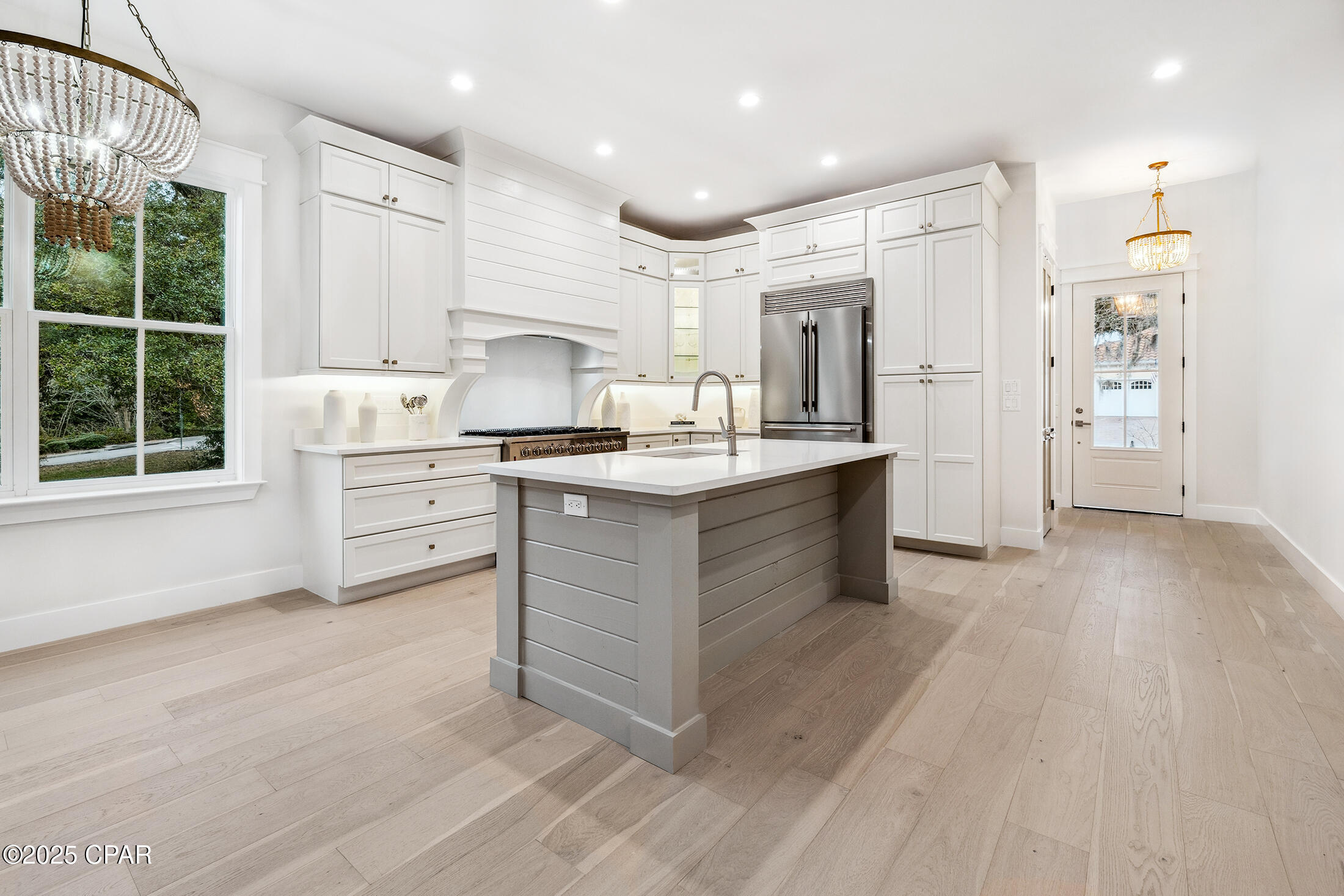 1152 Cove Pointe Drive