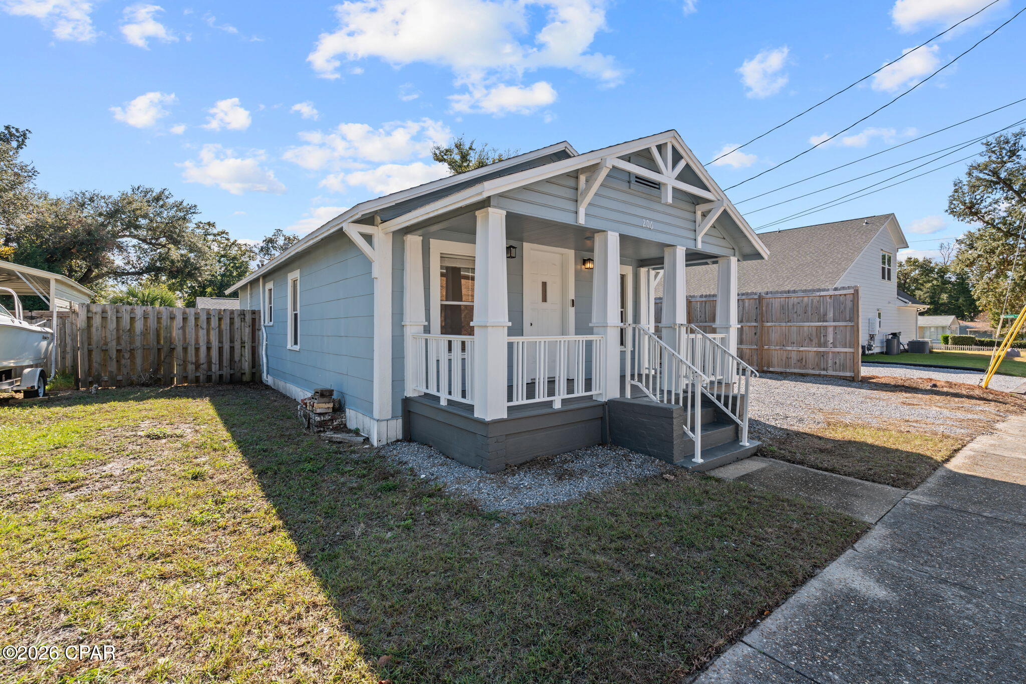206 E 2nd Court A & B