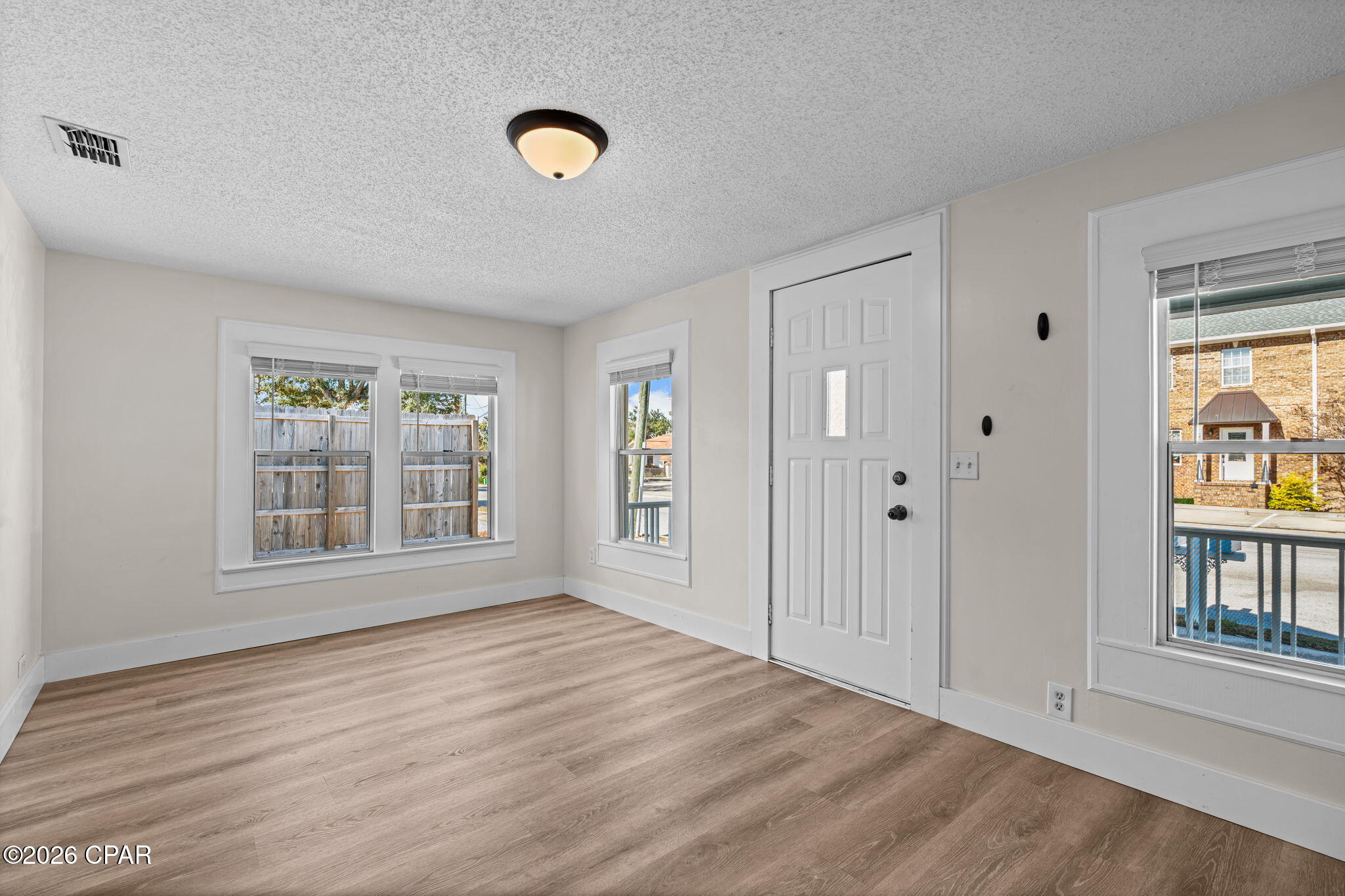 206 E 2nd Court A & B