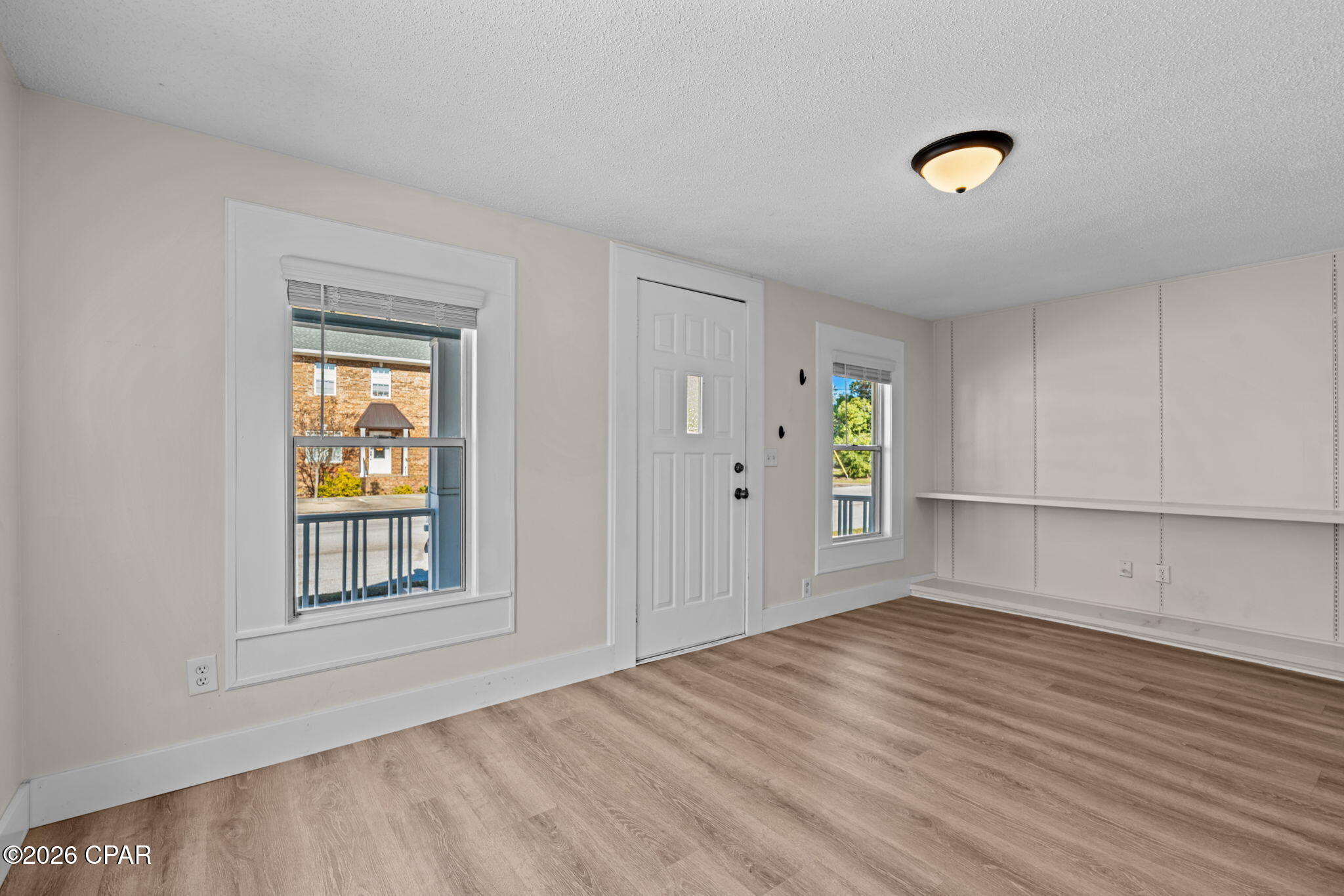 206 E 2nd Court A & B