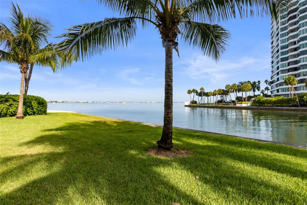 101 SUNSET DR #PH3