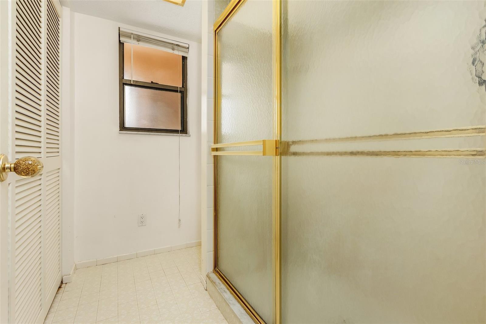 1003 SW 47TH TERRACE Unit: 204