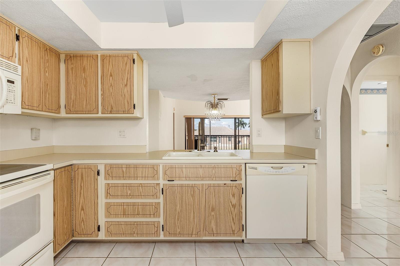 1003 SW 47TH TERRACE Unit: 204