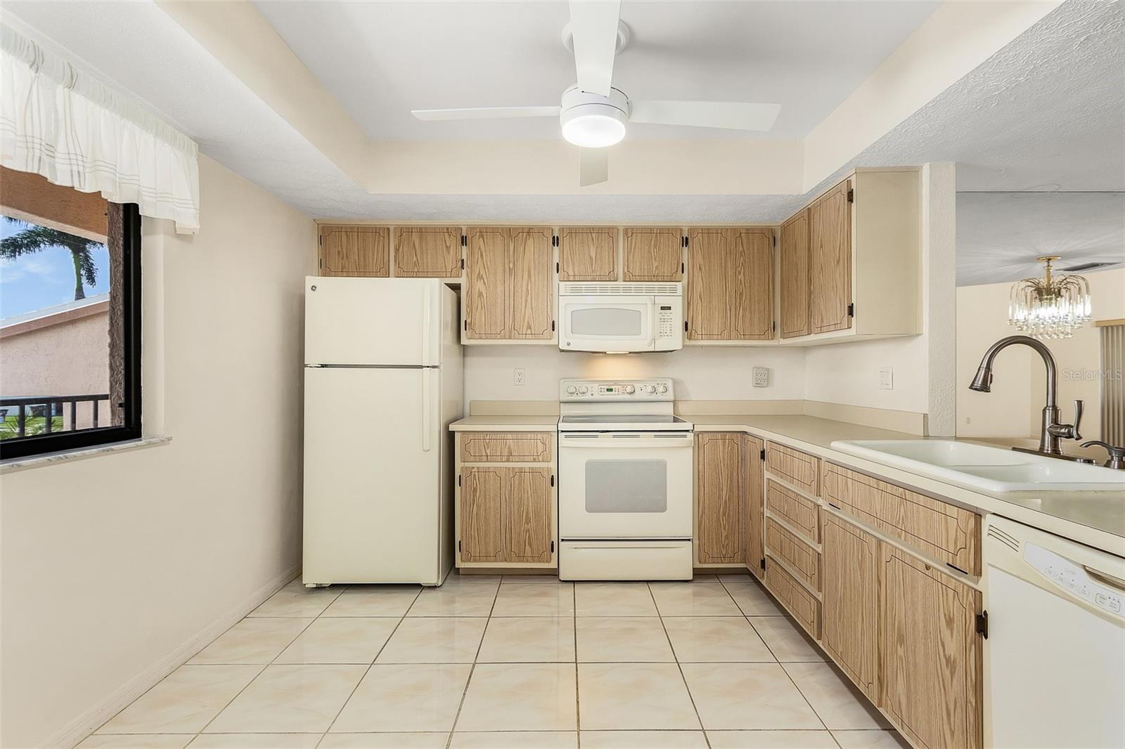 1003 SW 47TH TERRACE Unit: 204