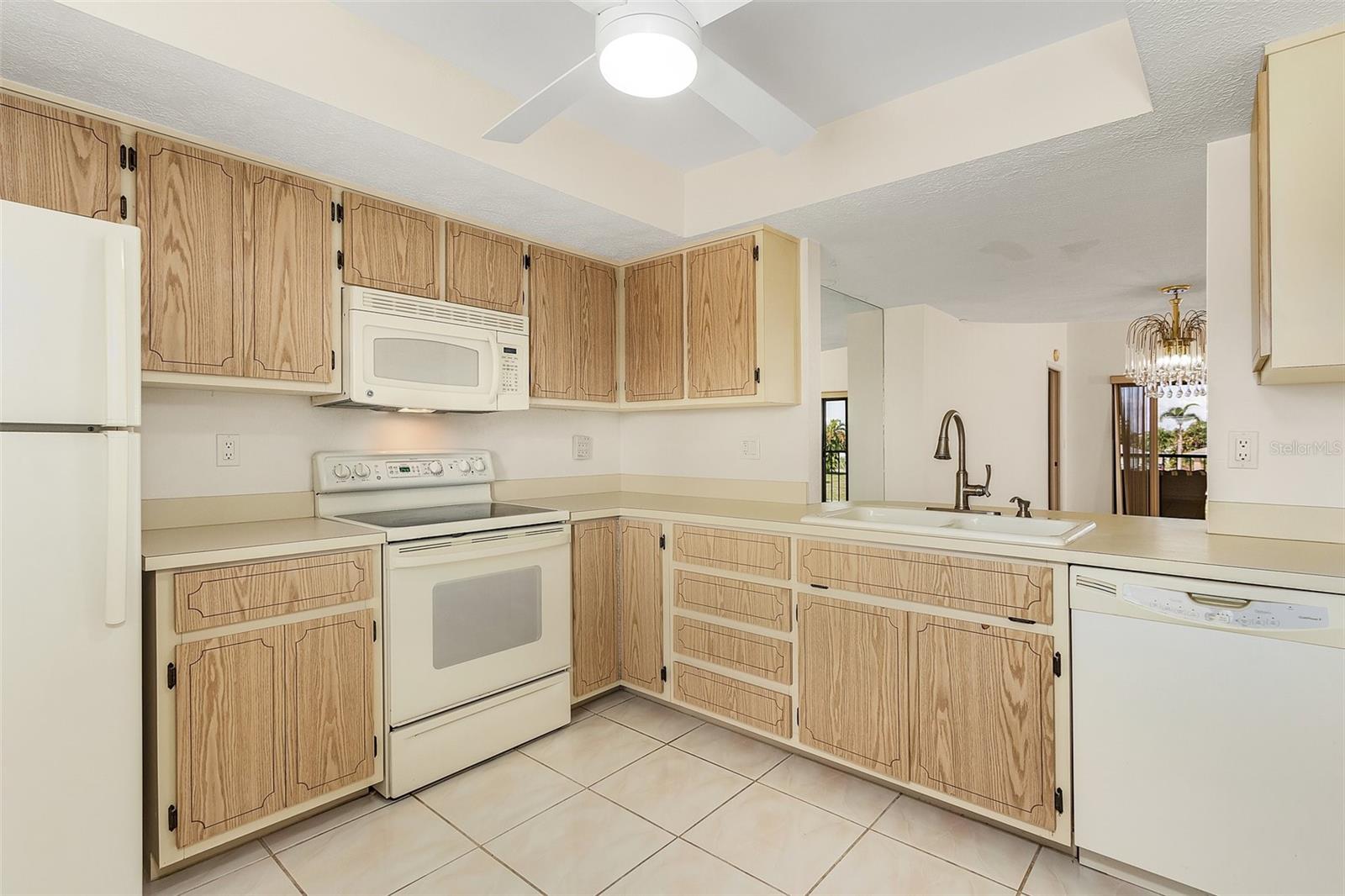 1003 SW 47TH TERRACE Unit: 204