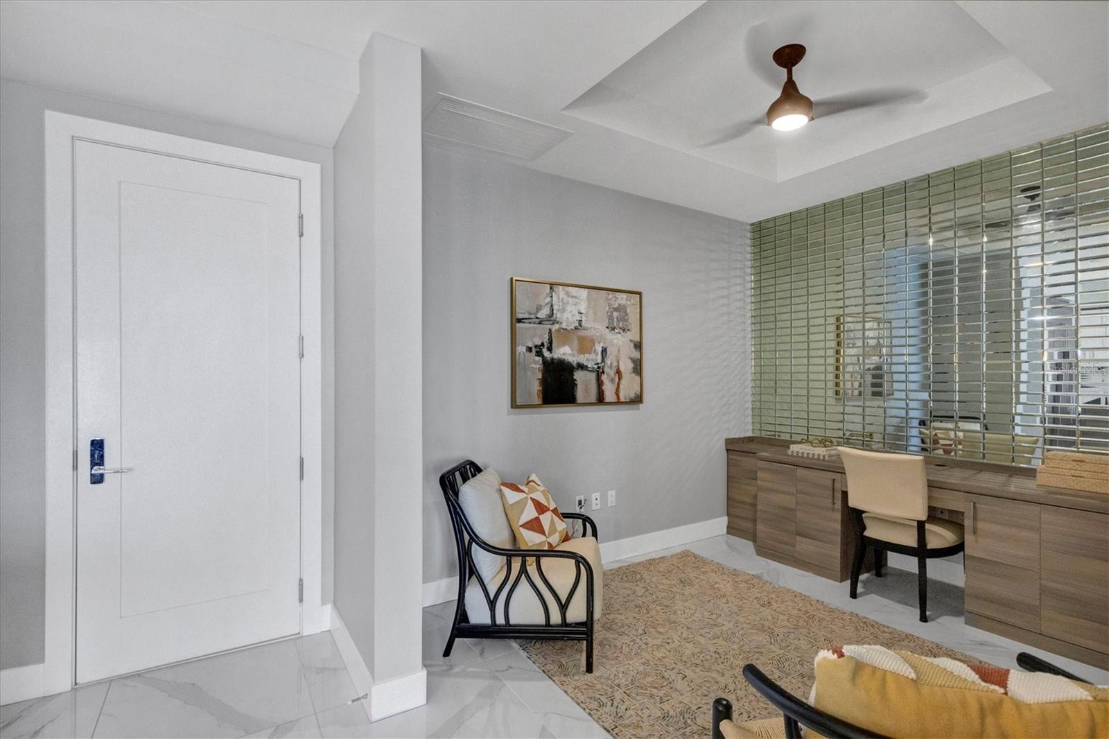 111 S PINEAPPLE AVE #1102
