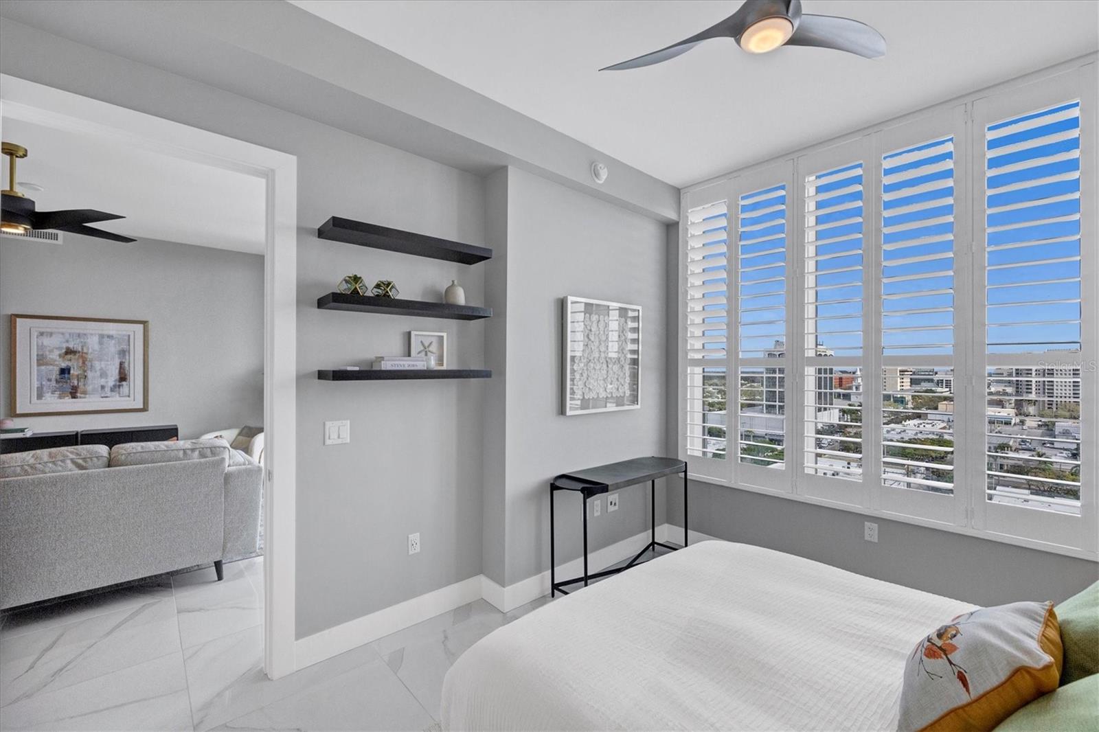 111 S PINEAPPLE AVE #1102