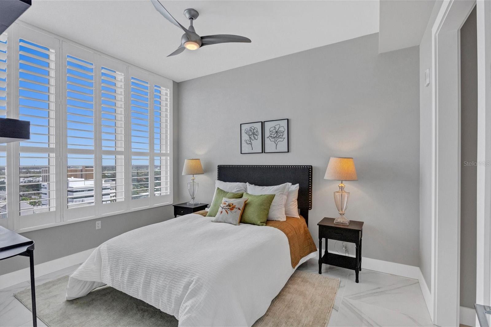 111 S PINEAPPLE AVE #1102