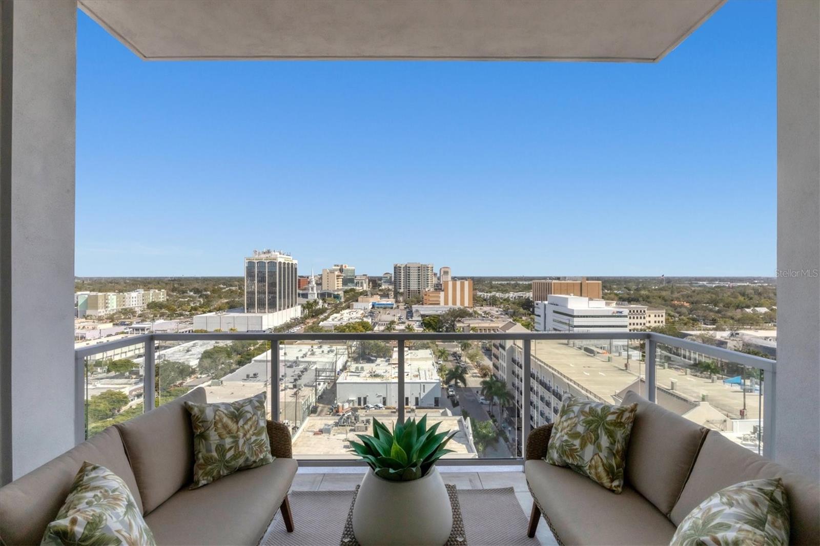 111 S PINEAPPLE AVE #1102