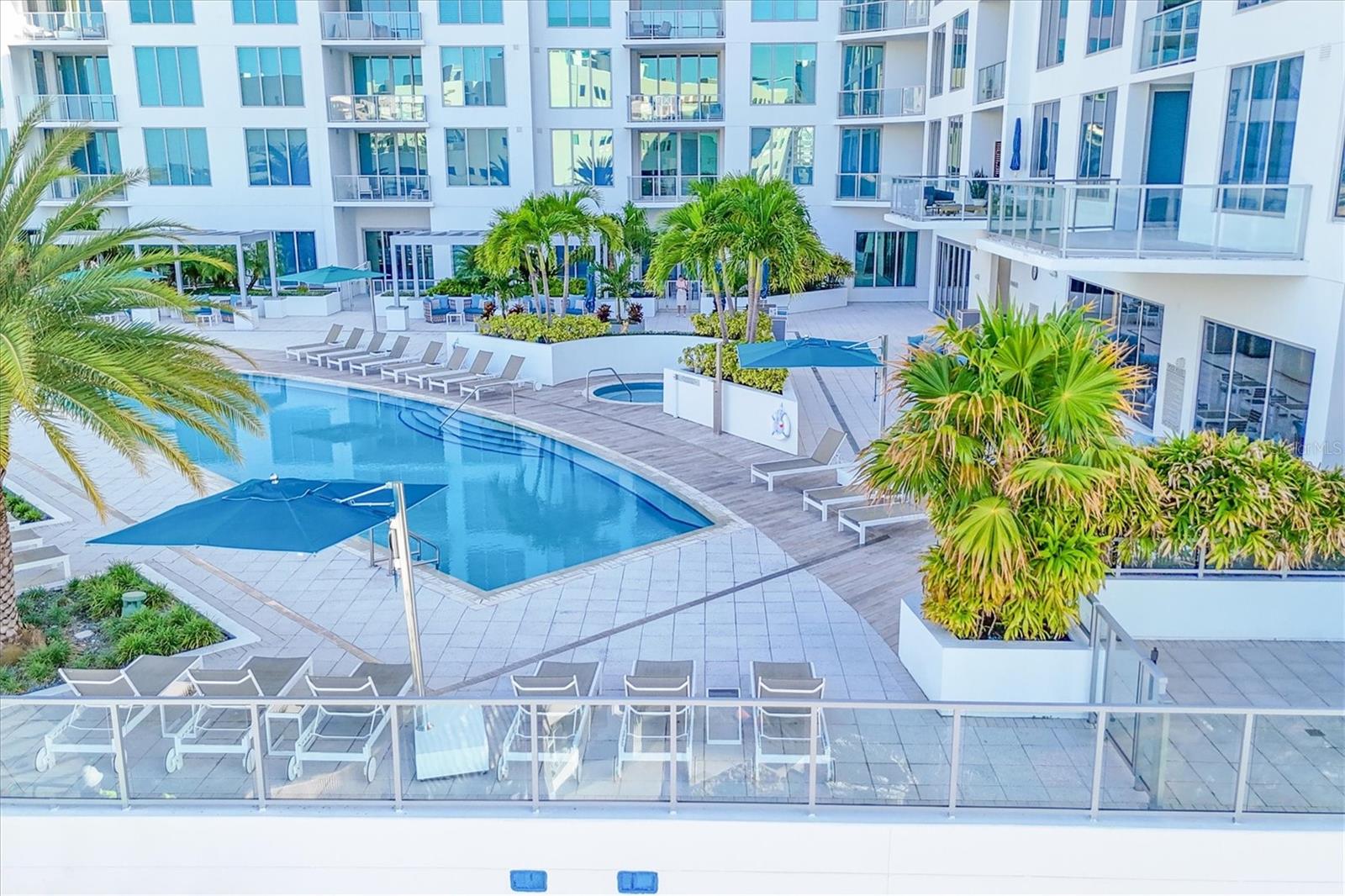 111 S PINEAPPLE AVE #1102