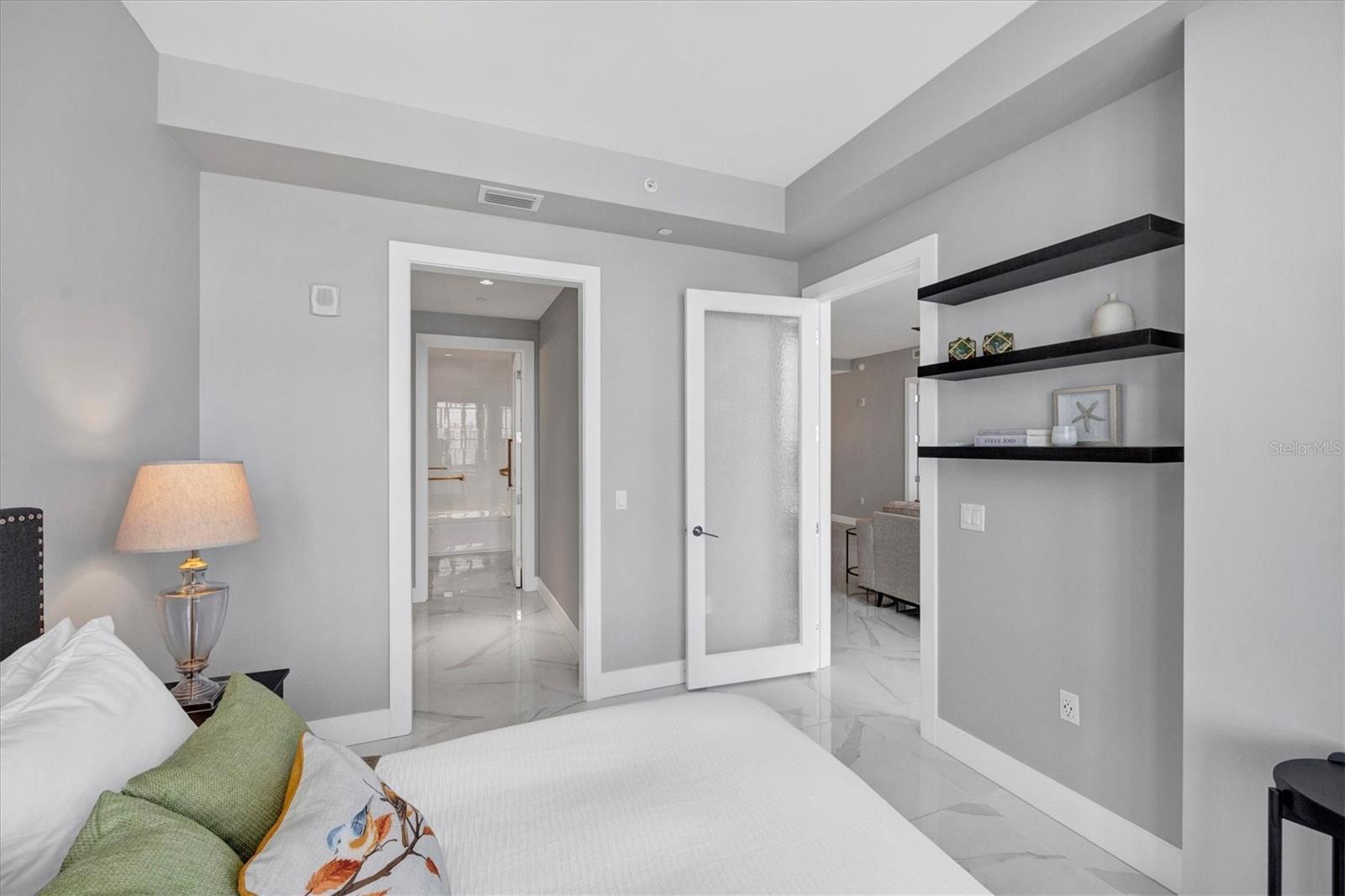 111 S PINEAPPLE AVE #1102