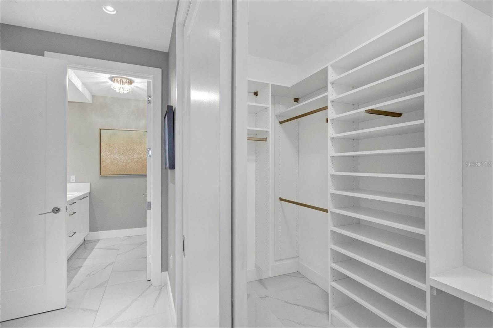 111 S PINEAPPLE AVE #1102