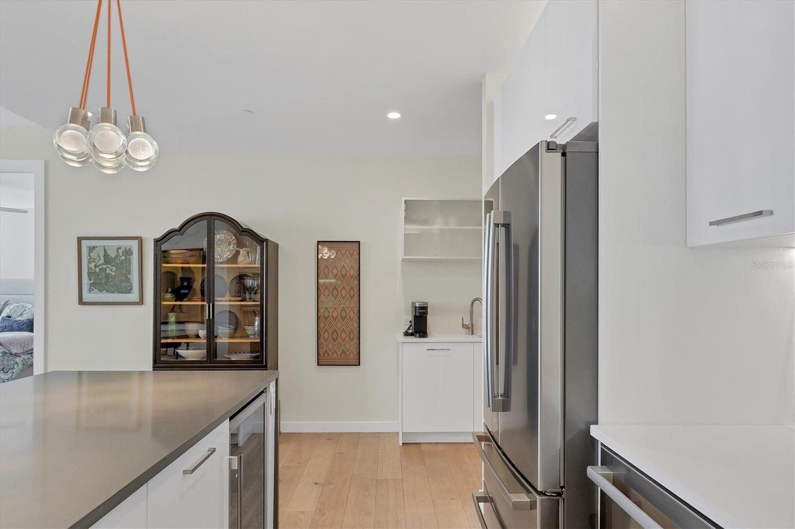 300 S PINEAPPLE AVE #302