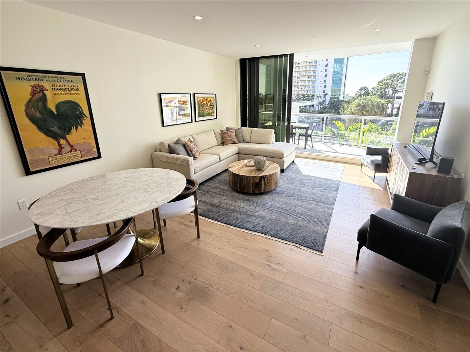 300 S PINEAPPLE AVE #302