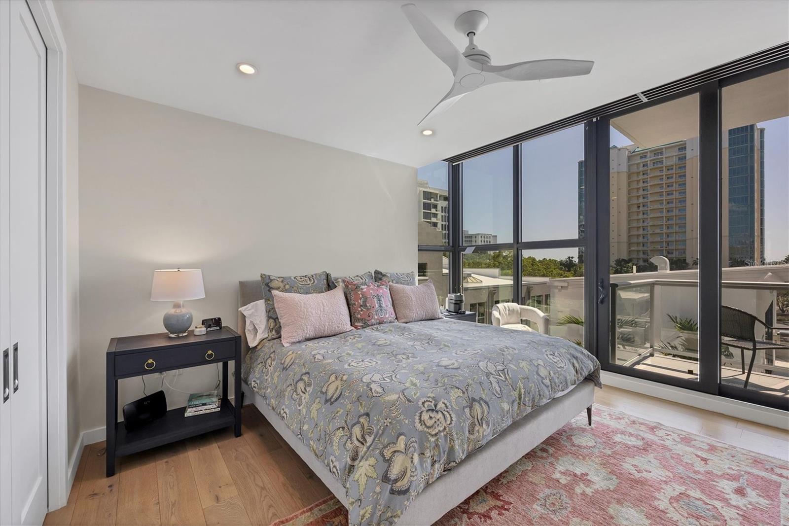 300 S PINEAPPLE AVE #302