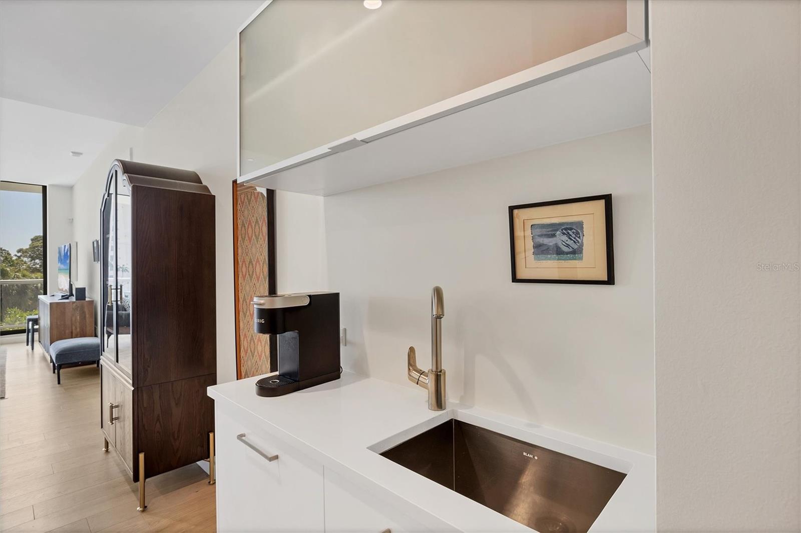 300 S PINEAPPLE AVE #302