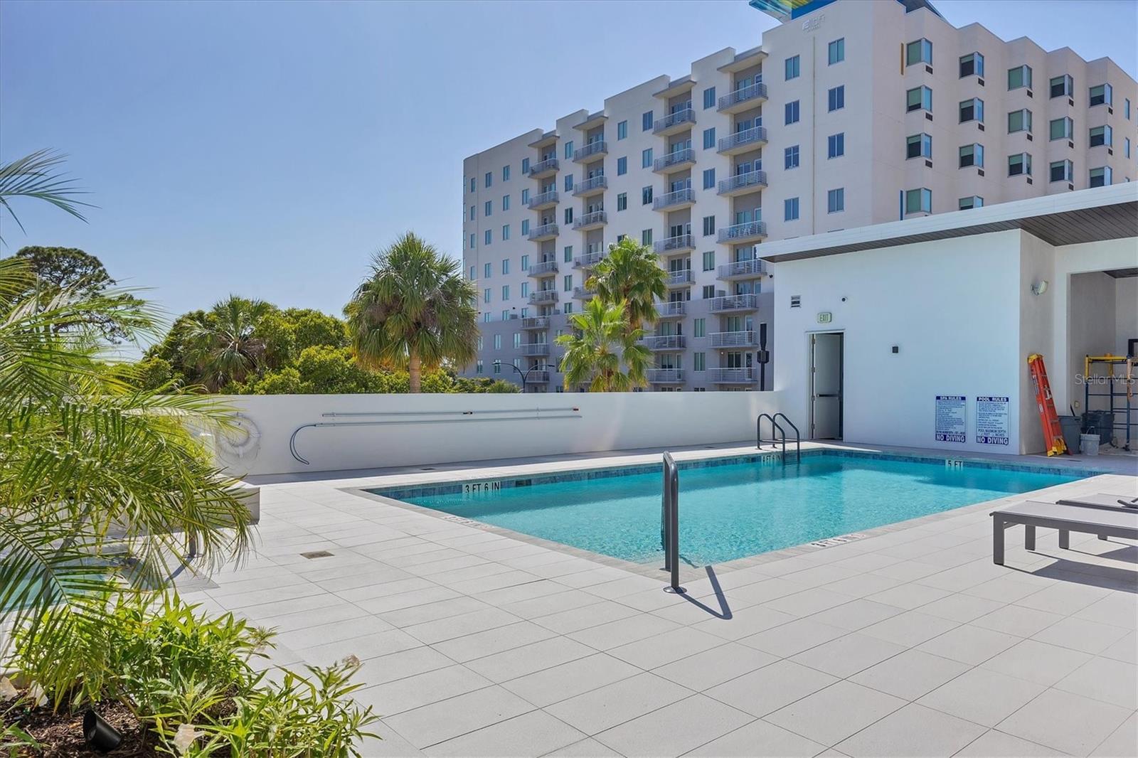 300 S PINEAPPLE AVE #302