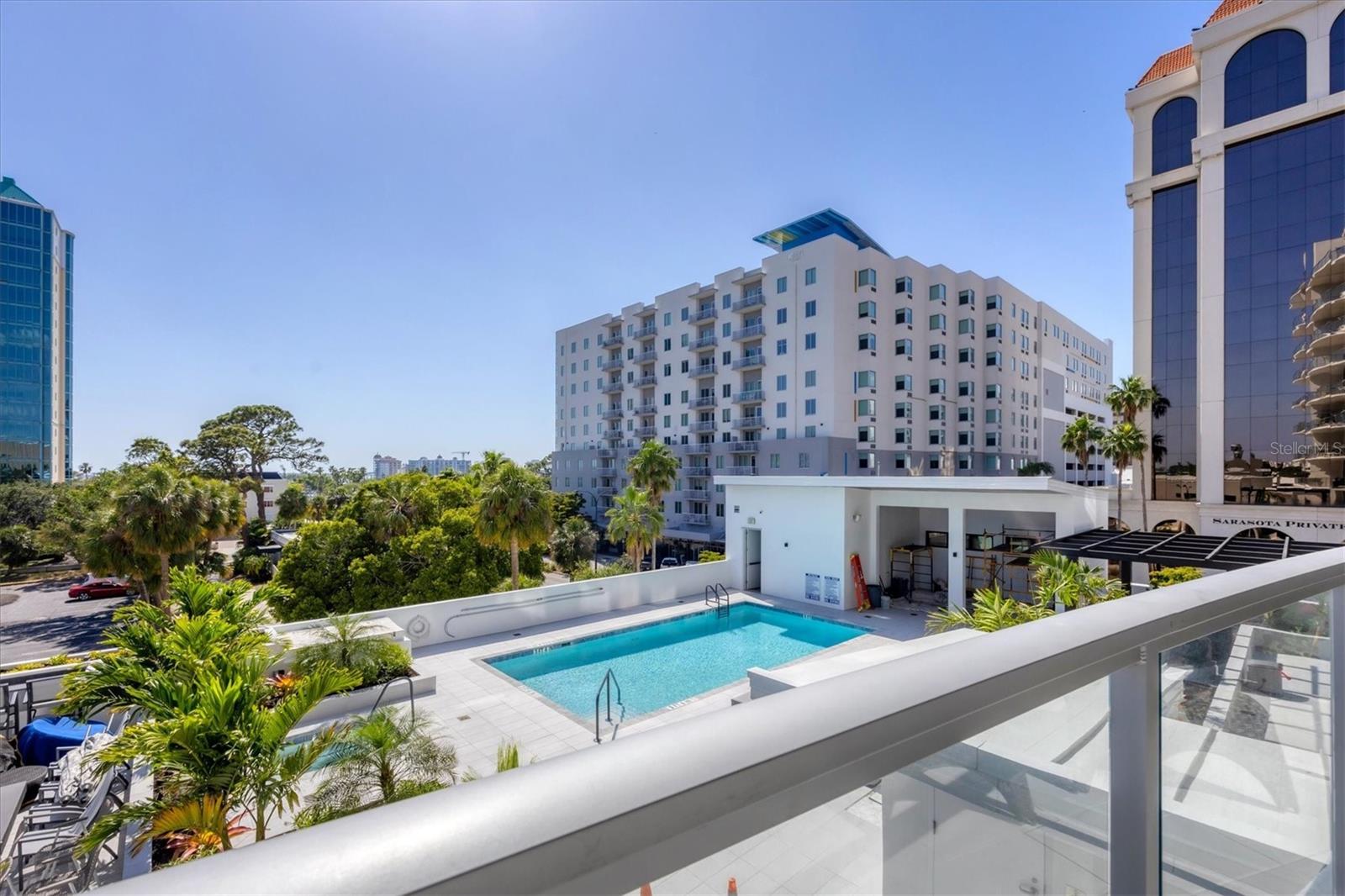 300 S PINEAPPLE AVE #302