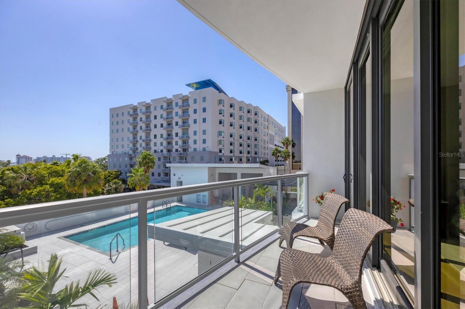 300 S PINEAPPLE AVE #302