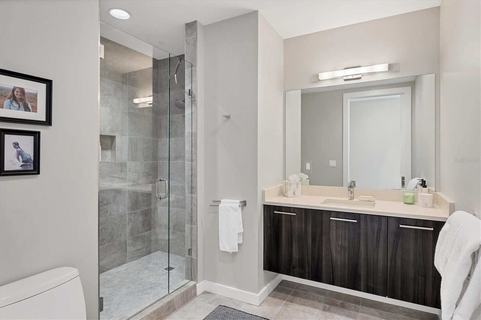 300 S PINEAPPLE AVE #302