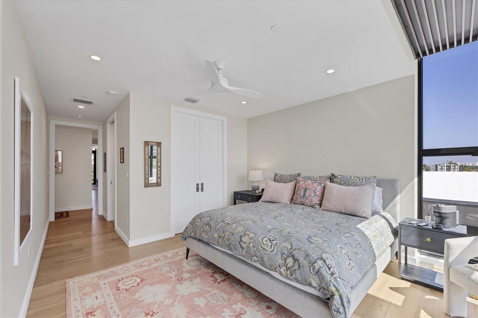 300 S PINEAPPLE AVE #302