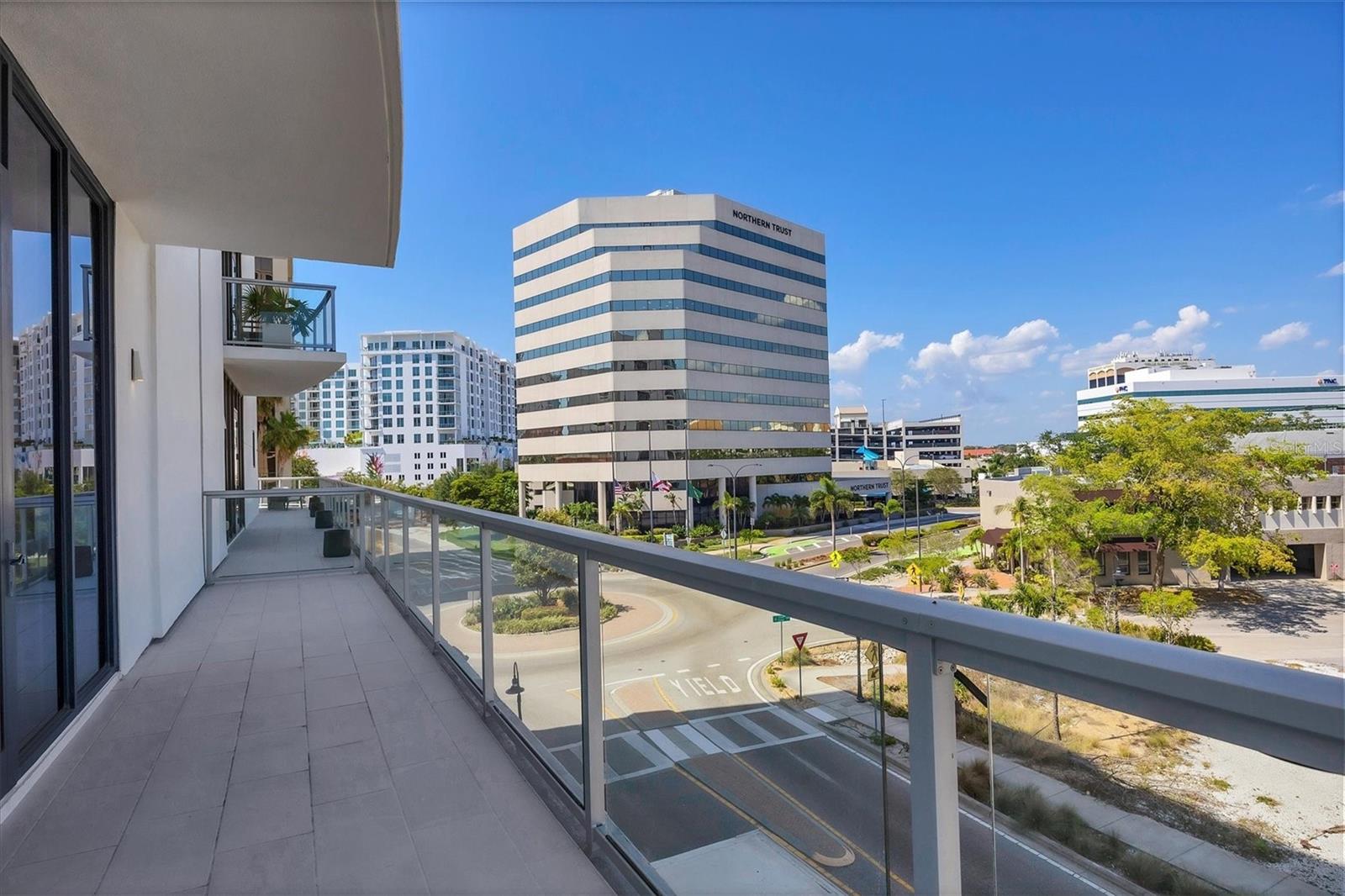 300 S PINEAPPLE AVE #302