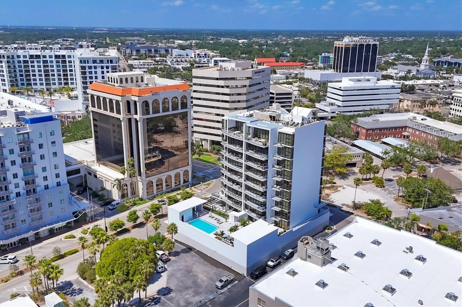 300 S PINEAPPLE AVE #302