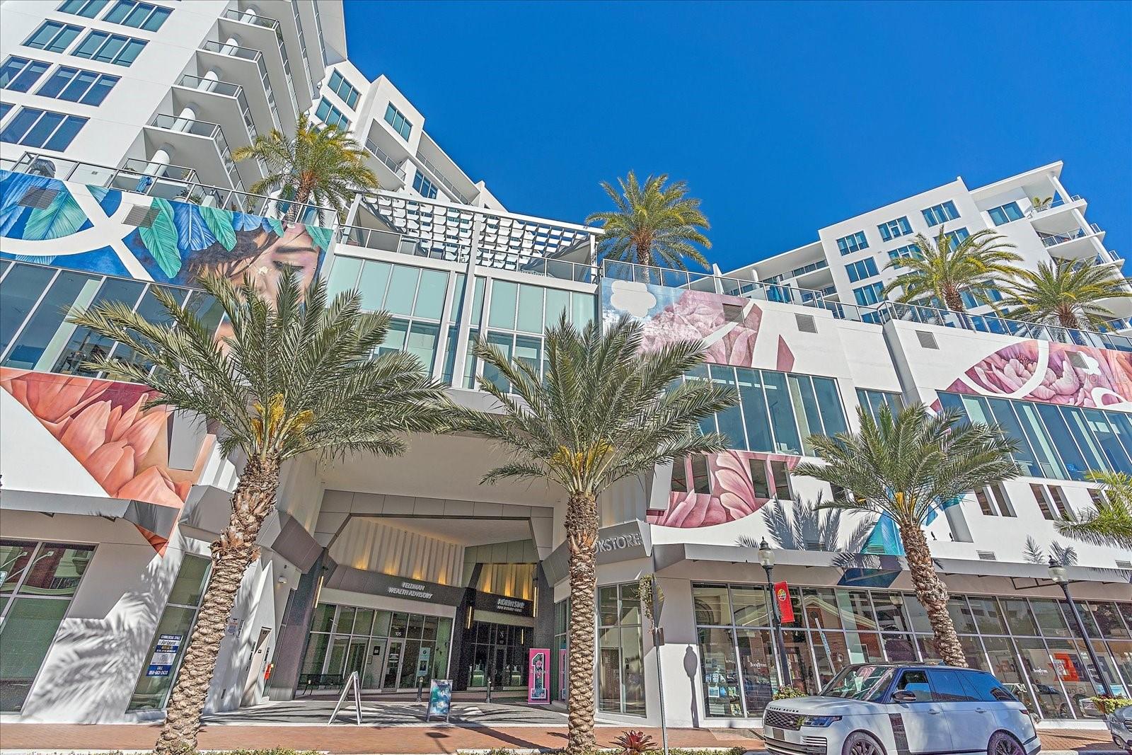 111 S PINEAPPLE AVE #816