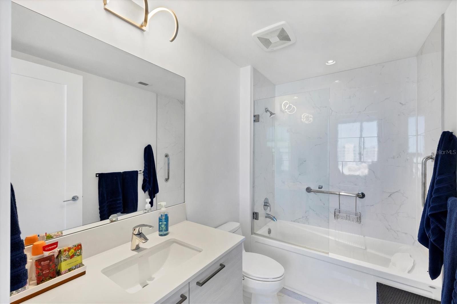 111 S PINEAPPLE AVE #816