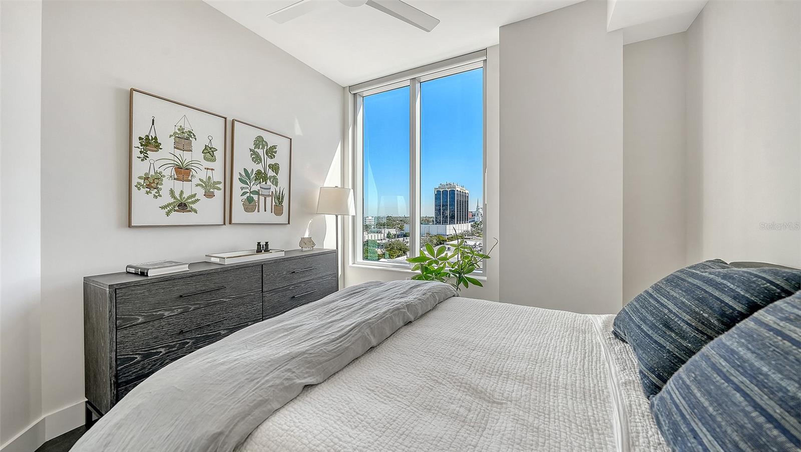 111 S PINEAPPLE AVE #601