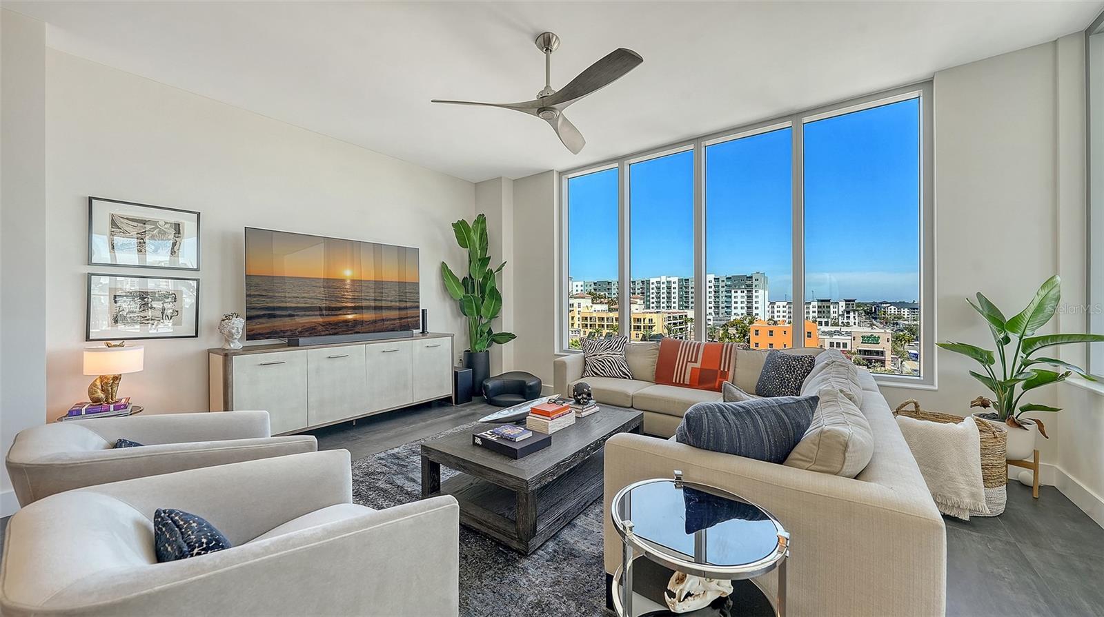 111 S PINEAPPLE AVE #601