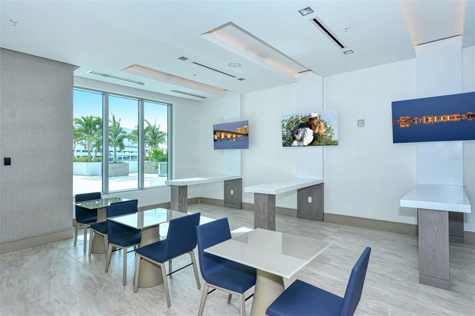 111 S PINEAPPLE AVE #601