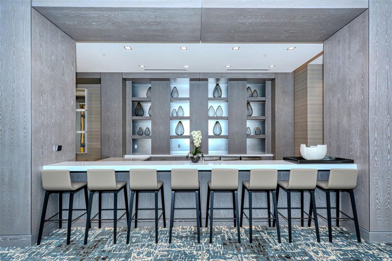 111 S PINEAPPLE AVE #601