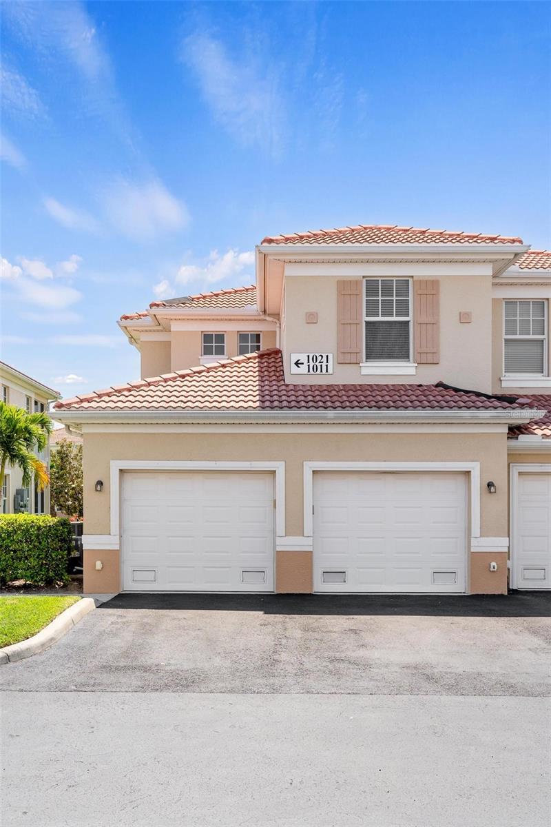 240 W END DR #1021