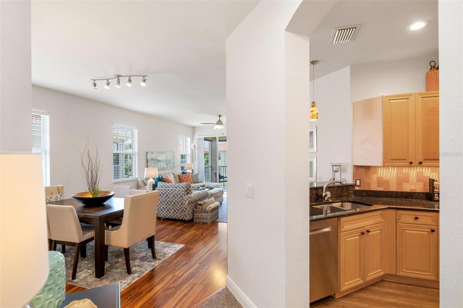 240 W END DR #1021