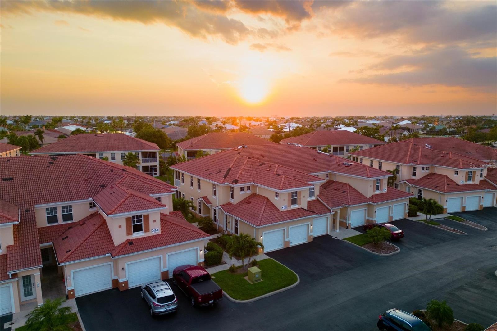 240 W END DR #1021