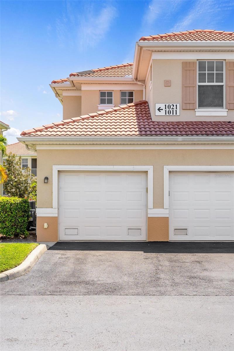 240 W END DR #1021