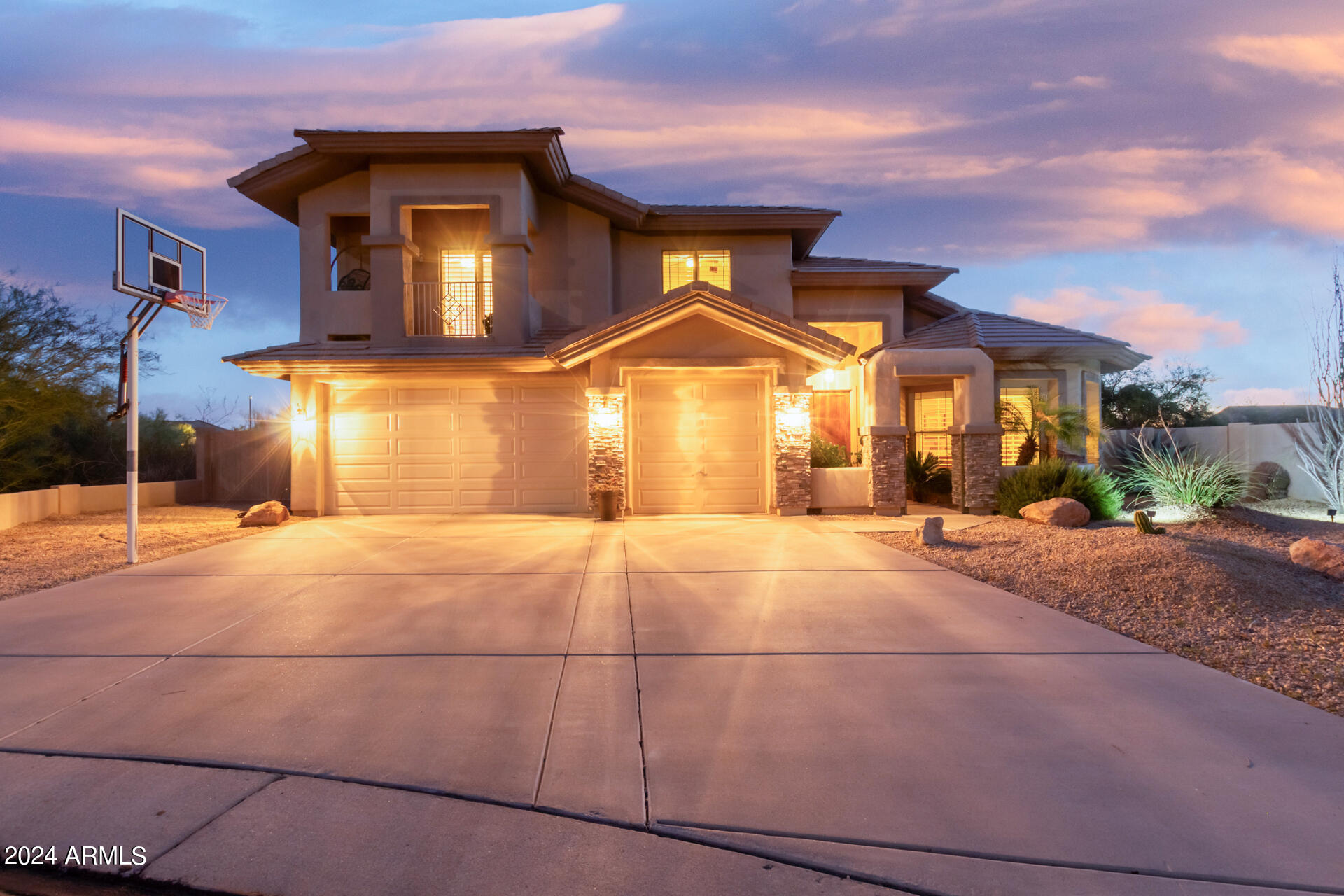 5401 E CALLE DE LAS ESTRELLAS