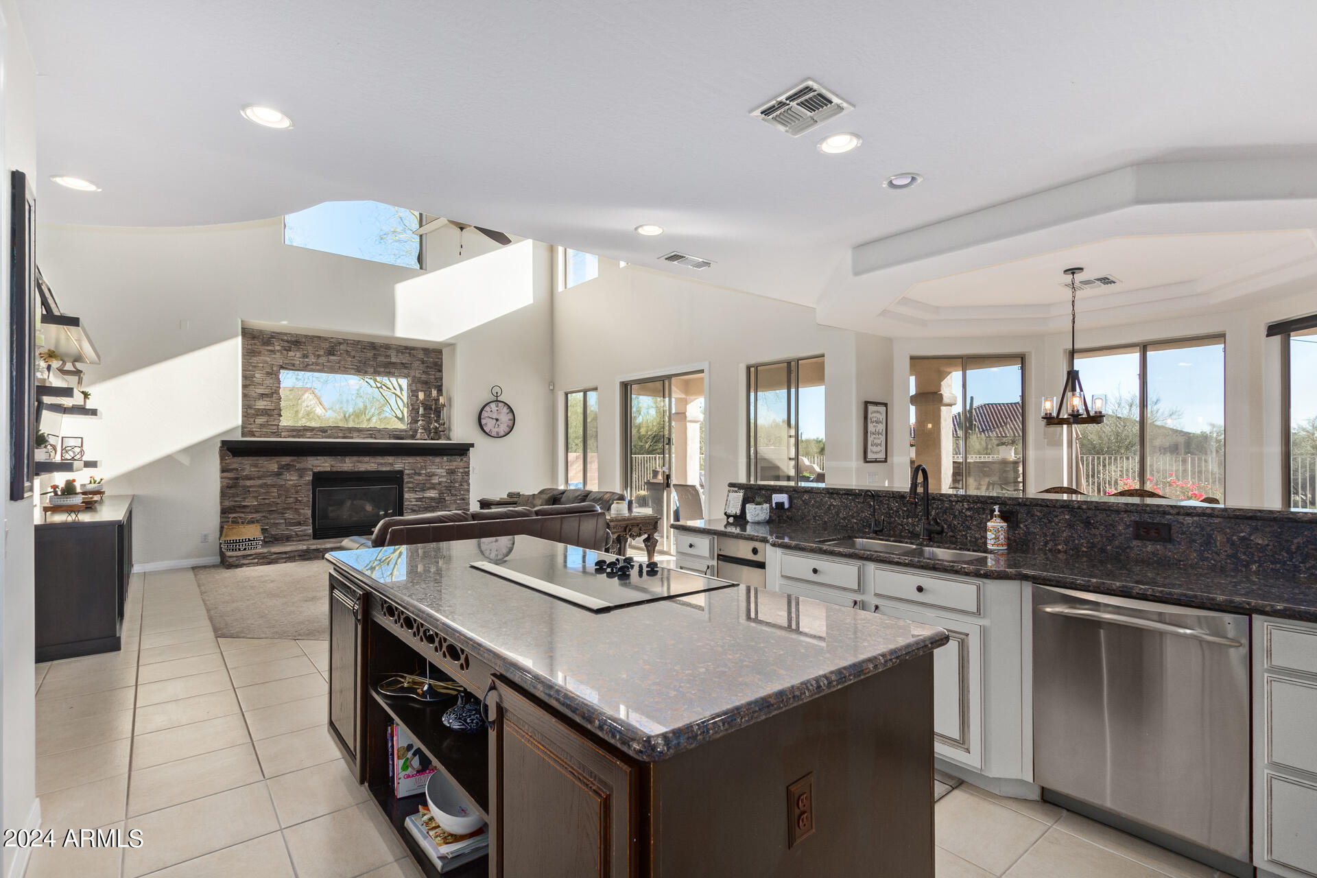 5401 E CALLE DE LAS ESTRELLAS