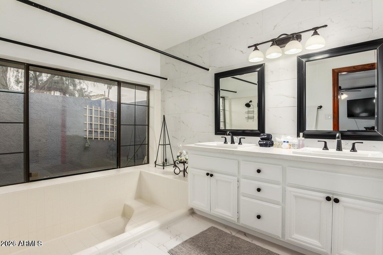 5224 W CREEDANCE Boulevard