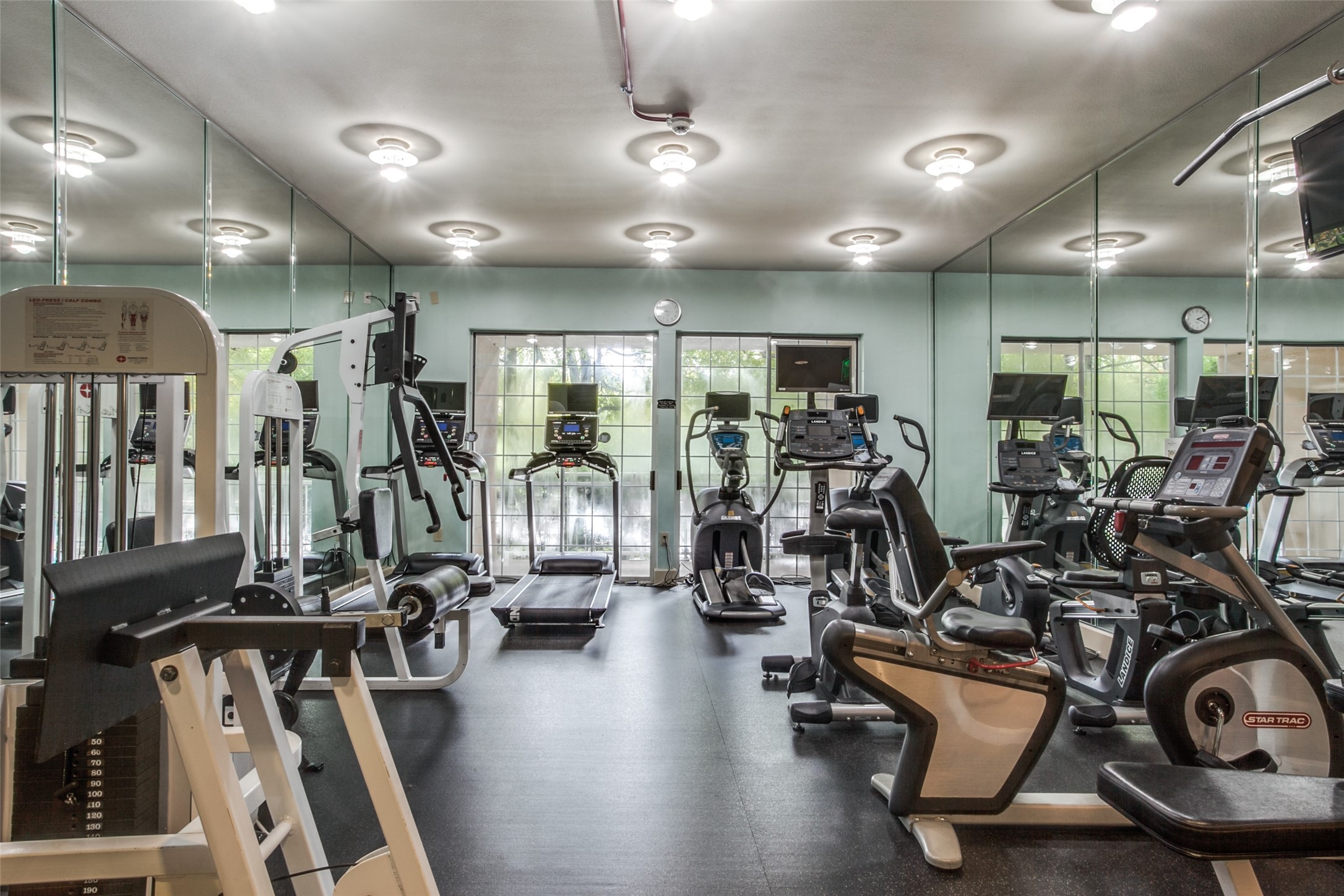 3225 Turtle Creek Boulevard 1417
