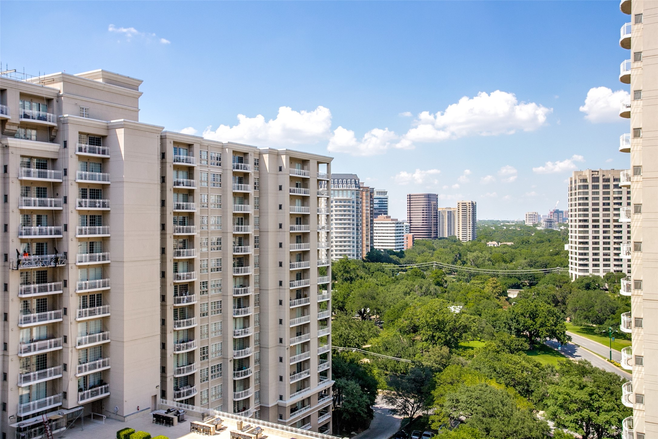 3225 Turtle Creek Boulevard 1417