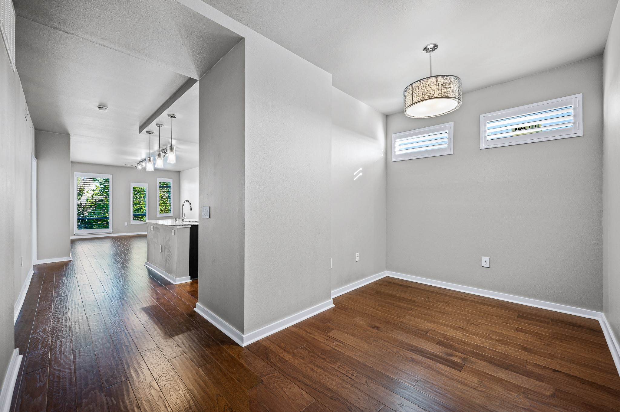 4107 Bowser Avenue 309