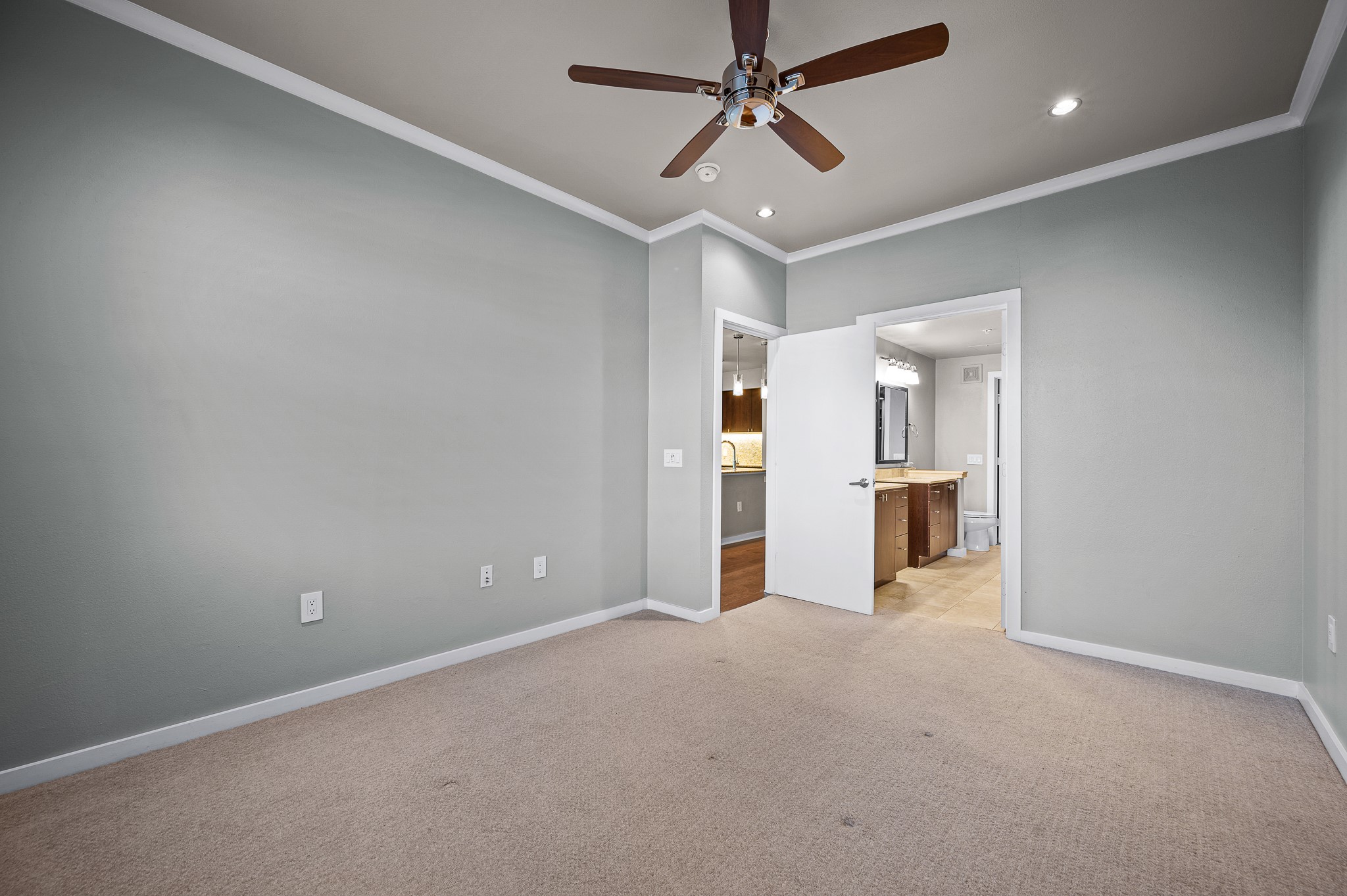 4107 Bowser Avenue 309