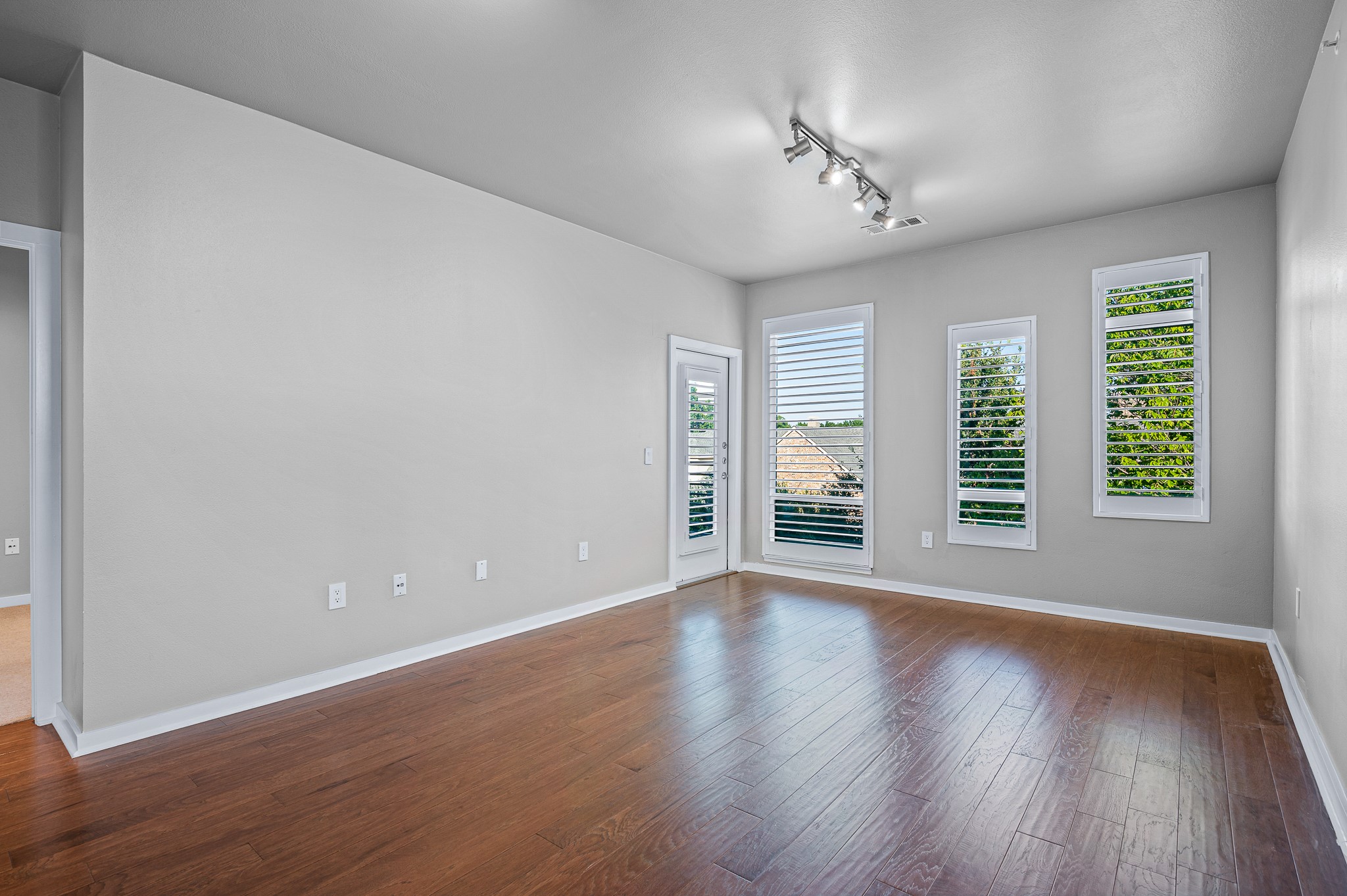 4107 Bowser Avenue 309