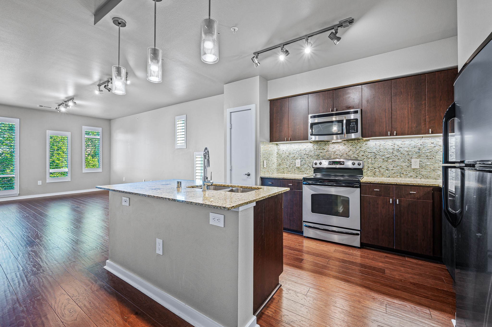 4107 Bowser Avenue 309