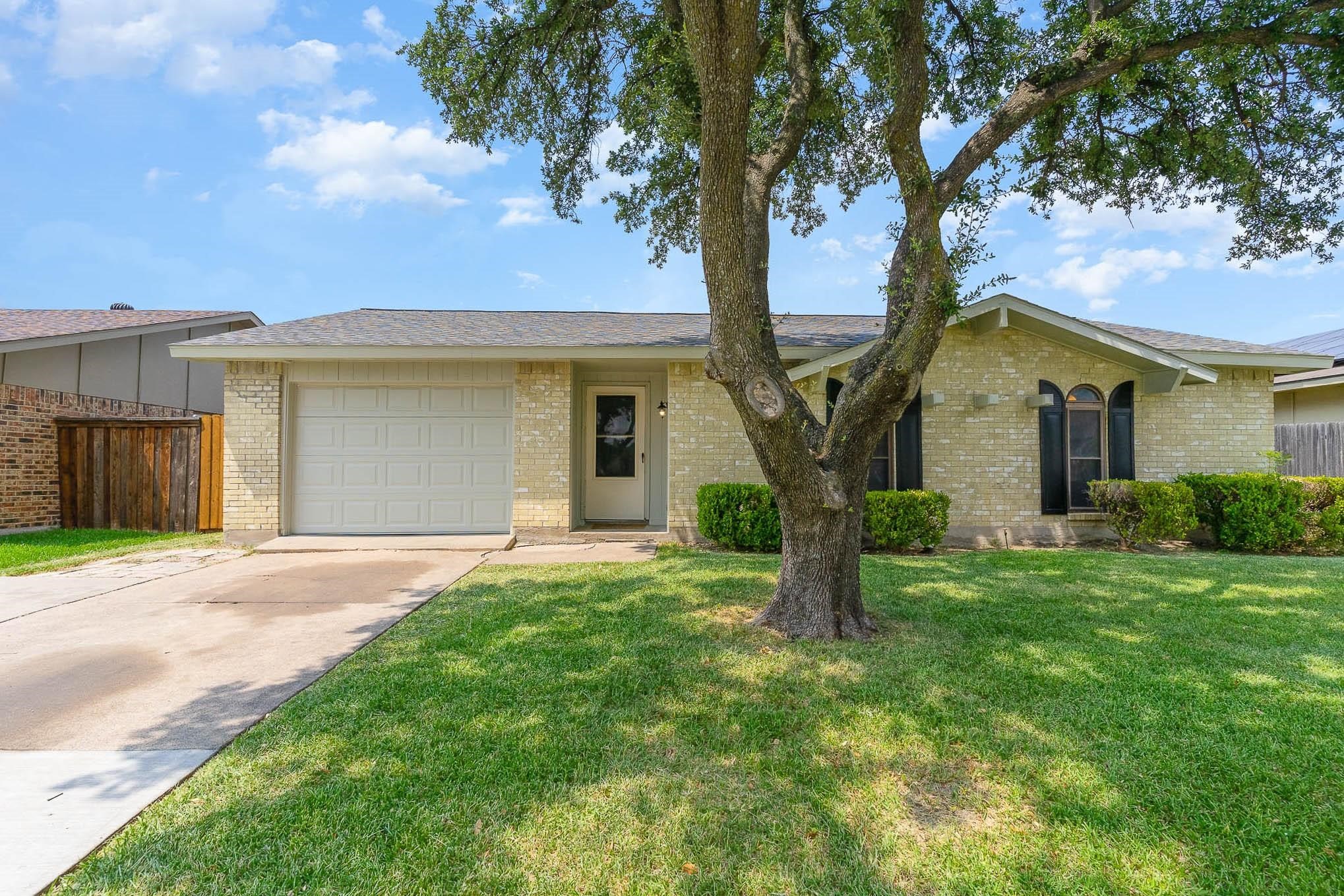 2223 Lockwood Drive
