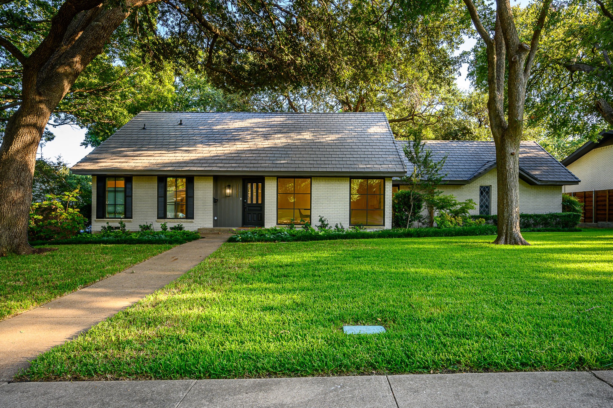 1121 Overlake Drive