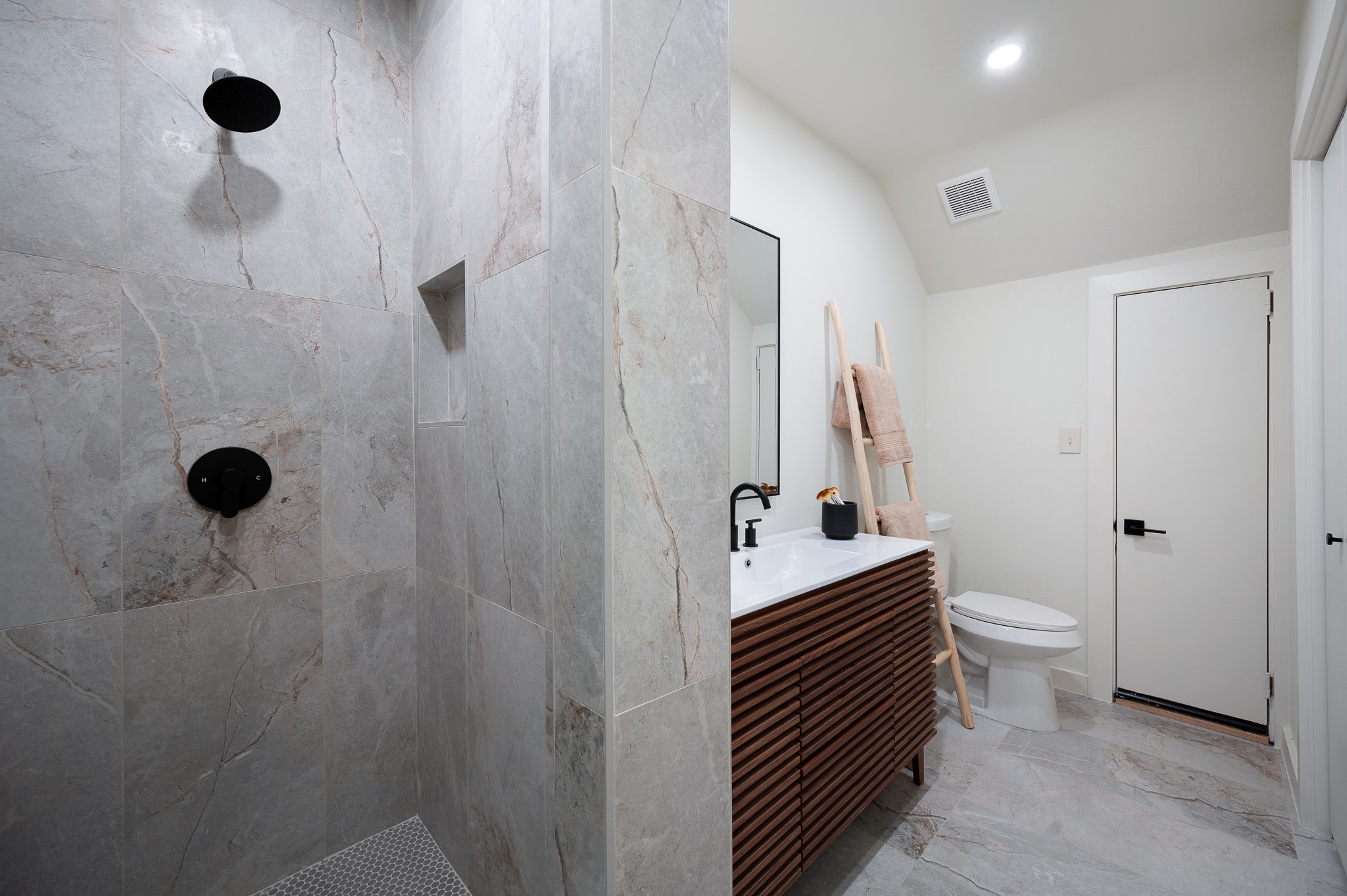 1121 Overlake Drive